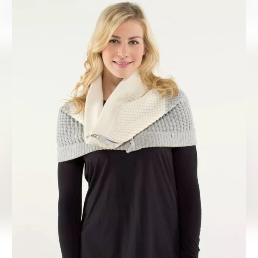 Lululemon Cream and Gray Knit Shawl
